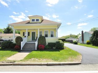 152 Wayland Ave, Cranston, RI 02920