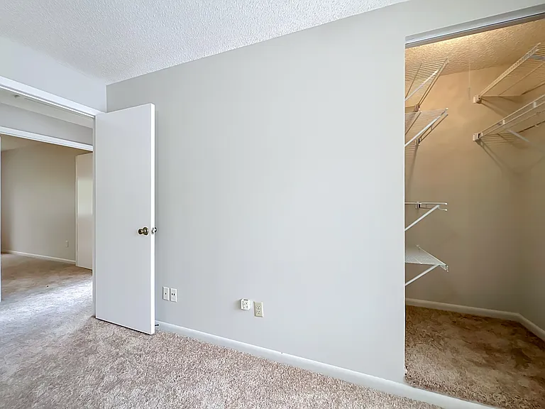 4931R Walden Cir #55 — Photo 36