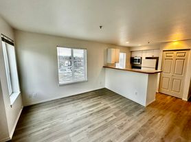 937 N 86th St, Seattle, WA