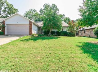 17 Forest Brook Ct, Little Rock, AR 72211