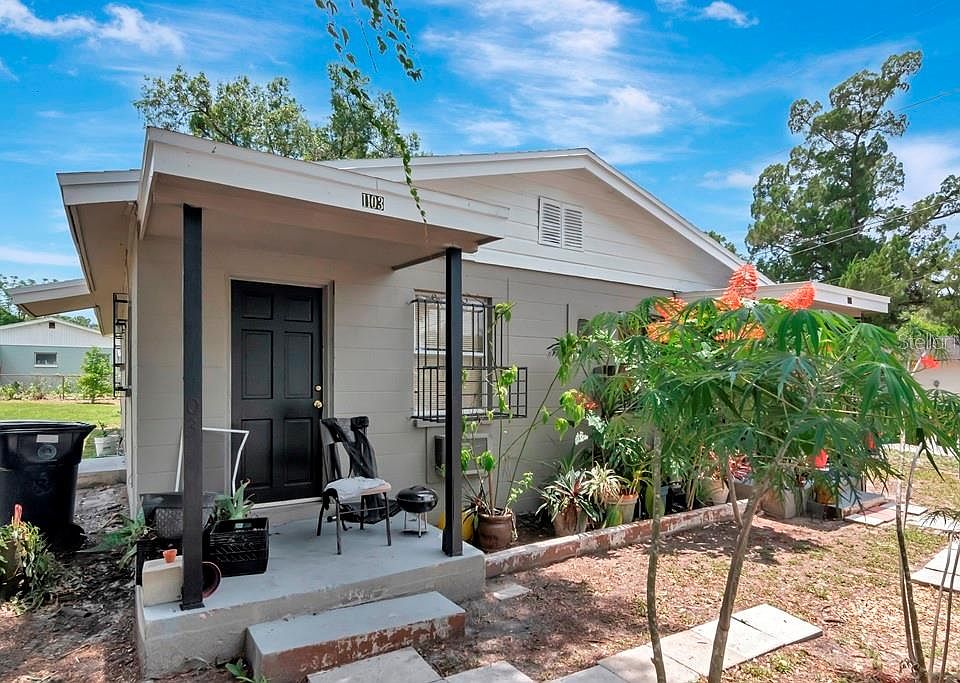 1st image of 1101 E LOTUS AVENUE
