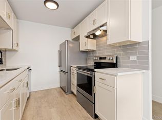 Penn Square, Denver, CO 80203