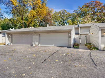 5565 E Oberlin Cir NE, Fridley, MN, 55432
