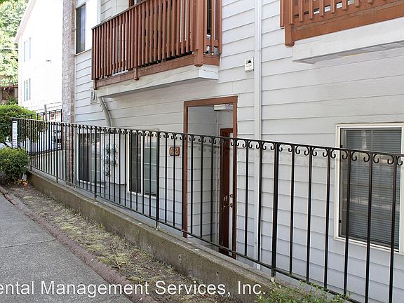 5th image of 4632 NE Hancock St #5188293