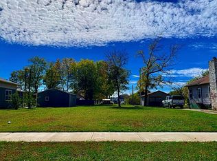 1107 W 9th St, Coffeyville, KS 67337