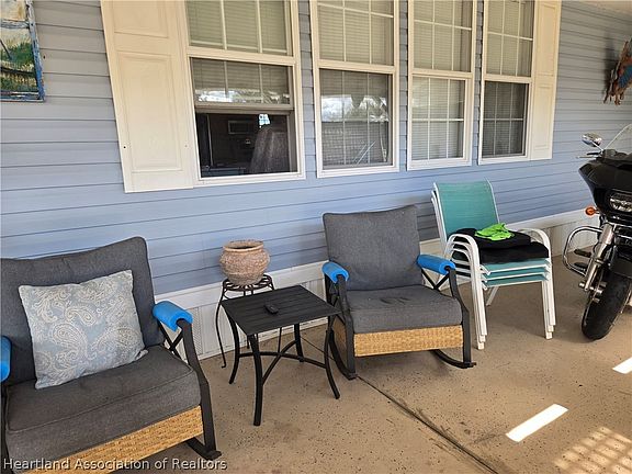 5th image of 504 Thunderbird Hill Rd