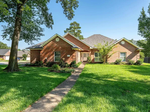 11232 Chasewood Dr, Tyler, TX 75703
