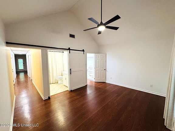 5th image of 110 Woodland Ridge Dr #A