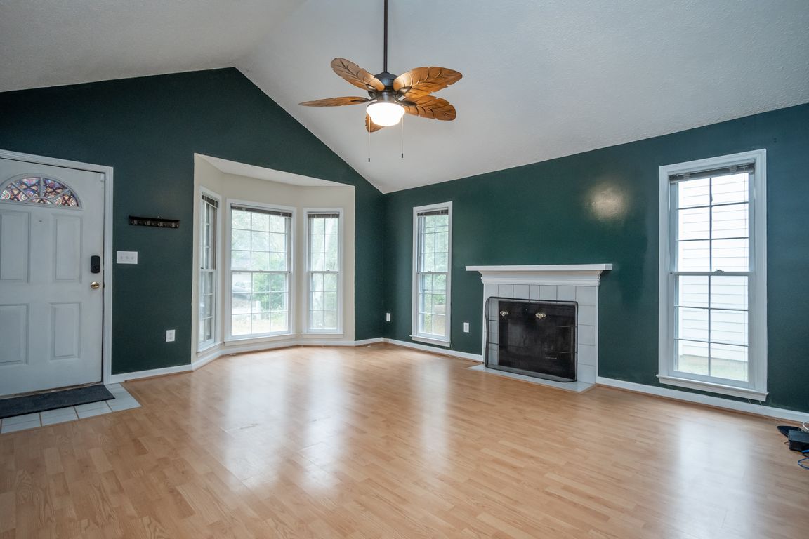 next background image