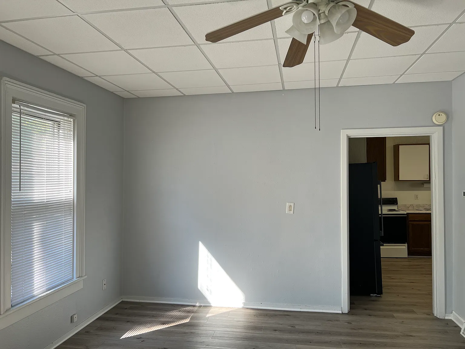 3 bed, 974 sqft, $930 — Photo 4