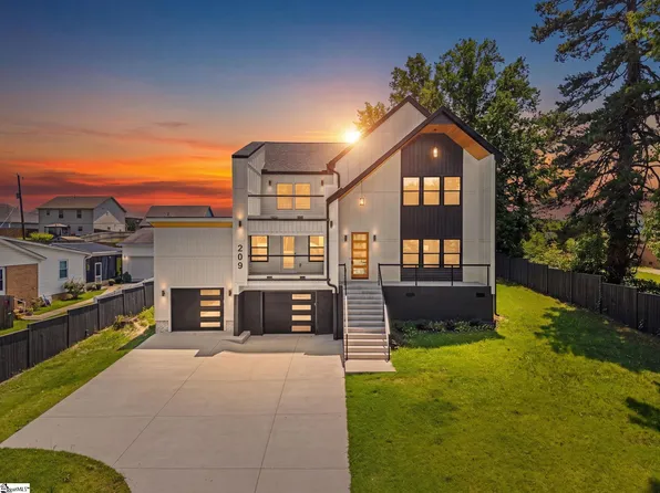 209 Redmond Dr, Fountain Inn, SC 29644