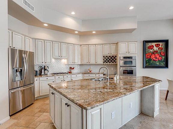 2nd image of 10878 E Rosemary Ln