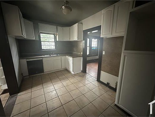 5th image of 3016 Avenue T