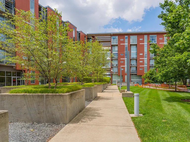 2115 Yeaman Pl #307 — Photo 34