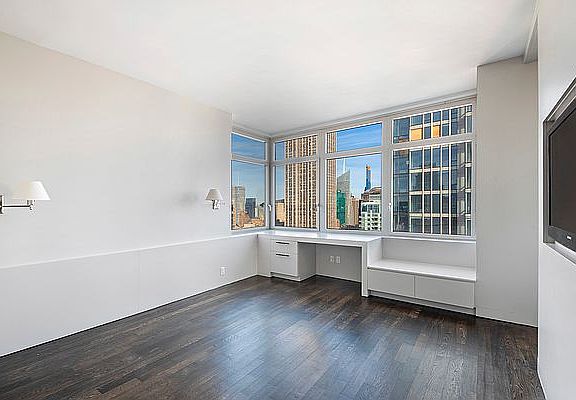 5th image of 11 E 29th St APT 48C