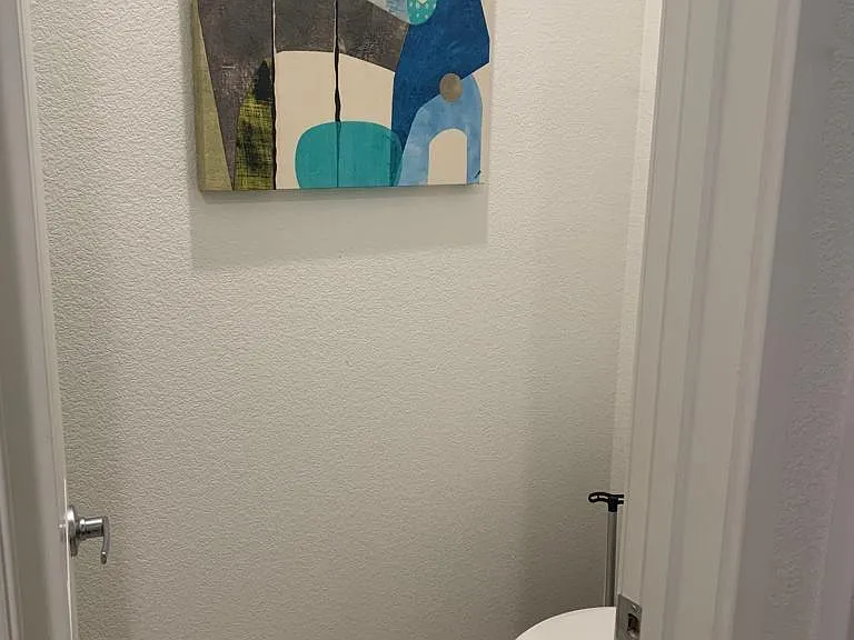 Guest washroom