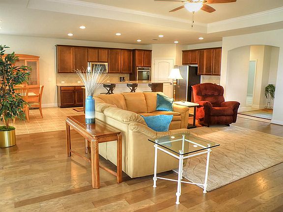 5th image of 3911 Red Alder Way