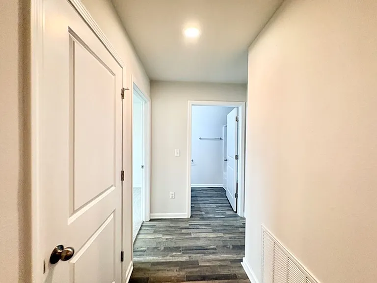 462 Whispering Creek Ave — Photo 7