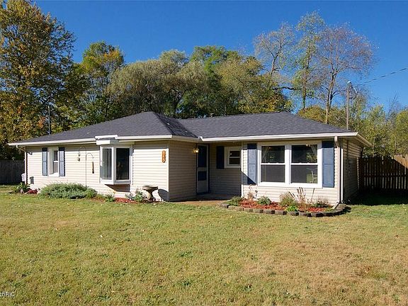 3rd image of 145 Bansill Dr