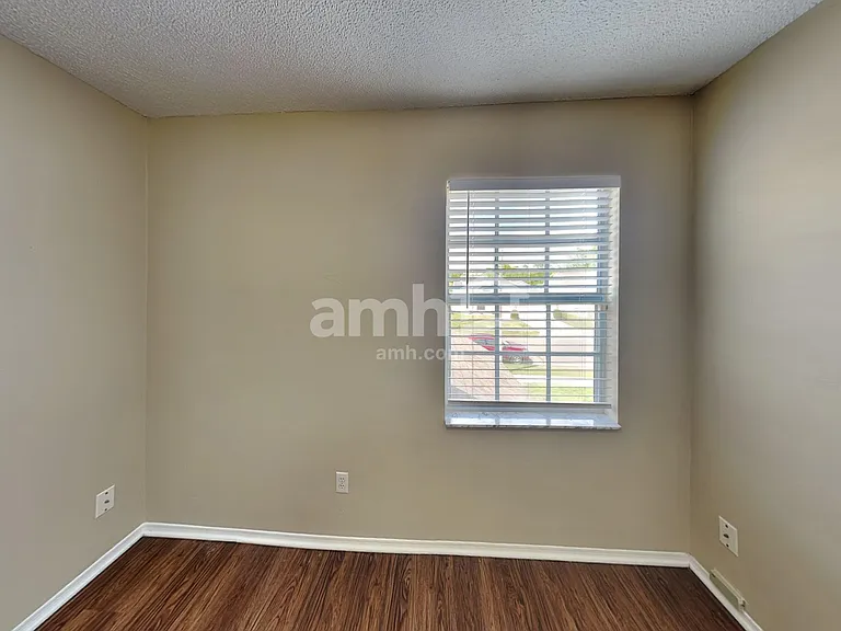 317 Morning Creek Cir — Photo 17
