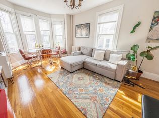 35 Essex St #2, Cambridge, MA 02139