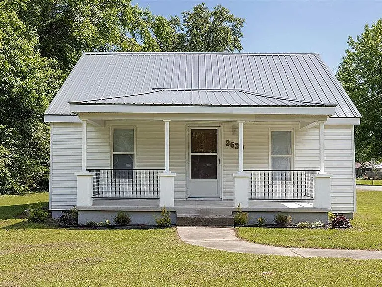3630 Benton Rd — Photo 1