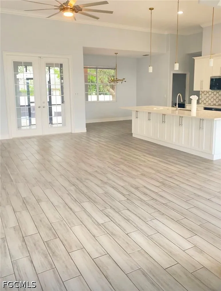 3 bed, 2.0 bath, 1882 sqft, $2,200 — Photo 3