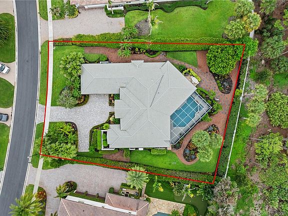 3rd image of 3036 SE Doubleton Dr