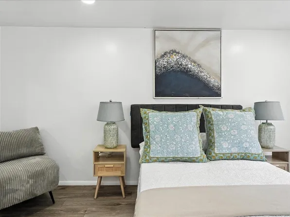 283 Griffith Street image 11 of 29