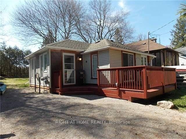 1st image of 10 Rosehill Dr