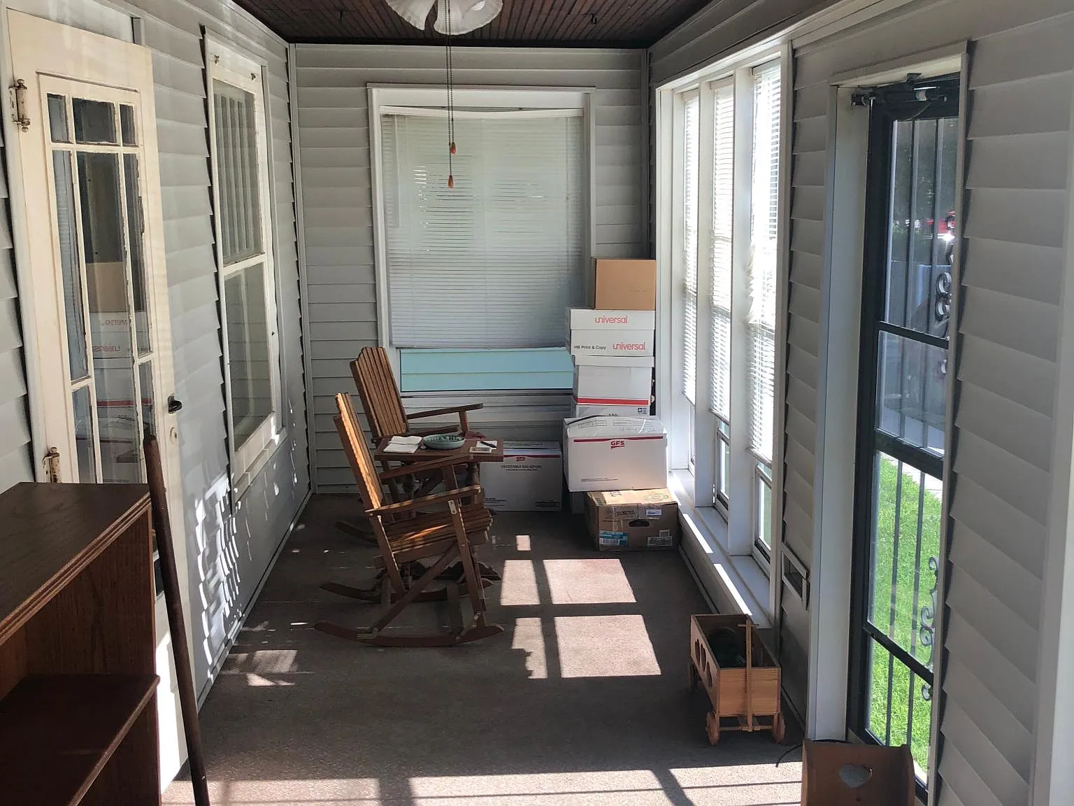 2 bed, 828 sqft, $950 — Photo 2