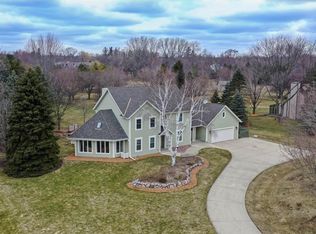 S72W13600 Woods Rd, Muskego, WI 53150