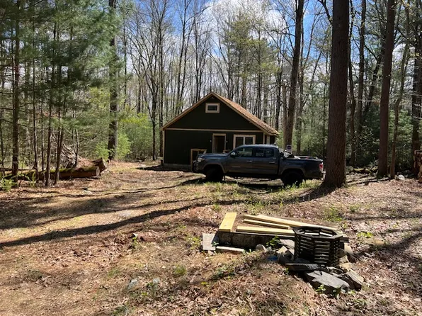 5131 Blue Spruce Ln, East Stroudsburg, PA 18301