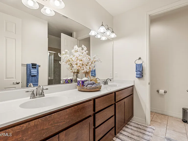 2477 W Mission Timber Cir — Photo 8