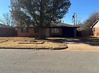 517 N 3rd St, Weatherford, OK 73096