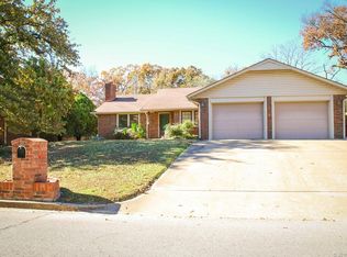 908 Timbercrest Ave, Okmulgee, OK 74447