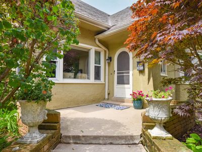 2831 North Maryland AVENUE, Milwaukee, WI, 53211