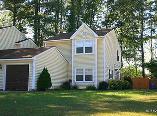 6 Romsey Cir, Chesapeake, VA 23320