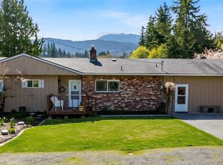 310 E Hillcrest Dr, Port Angeles, WA 98362