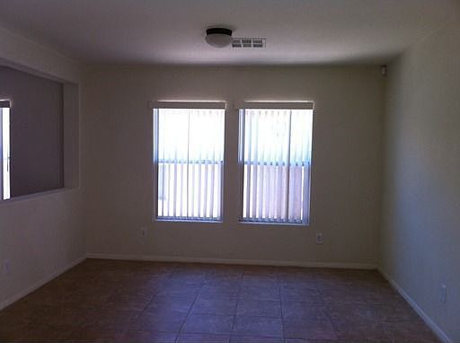 5th image of 8321 Cavaricci Ave