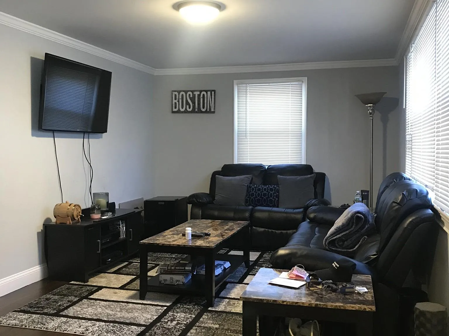 3 bed, 1000 sqft, $3,025 — Photo 4