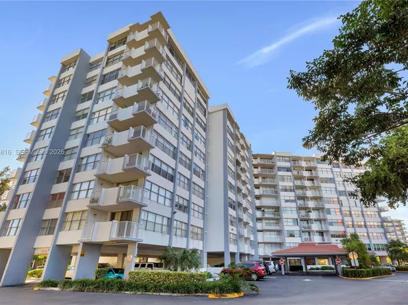 1300 NE Miami Gardens Dr, Miami, FL