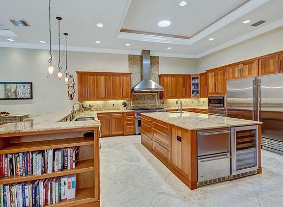 5th image of 14678 Beaufort Cir
