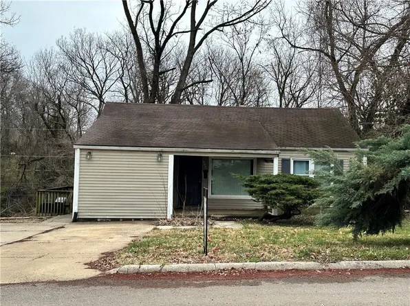 3301 Mellier Ave, Kansas City, KS 66104
