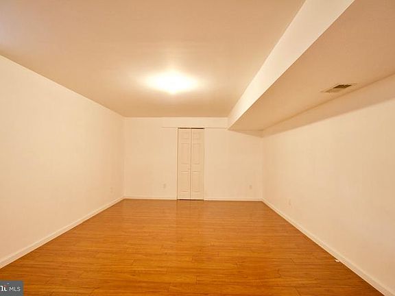 4th image of 15484 Ambergate Dr