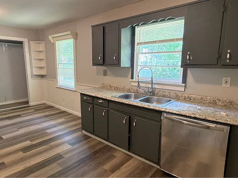 3058 Boswell Dr NW — Photo 12