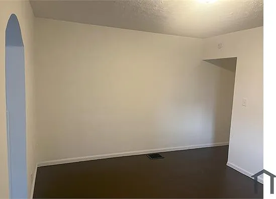 6050 E Washington St — Photo 11