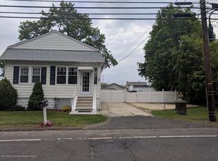 975 Leonardville Rd, Atlantic Highlands, NJ 07716