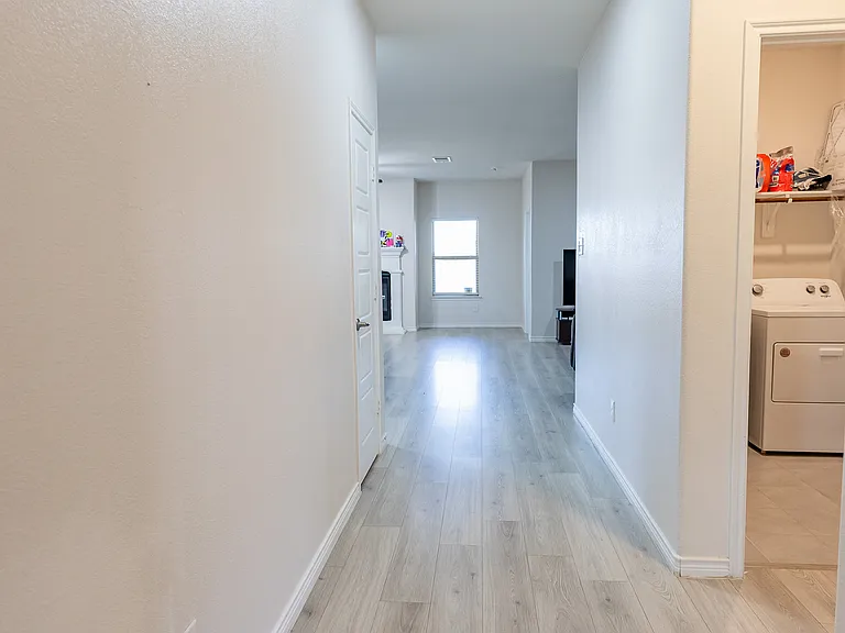 6321 Wales St — Photo 25