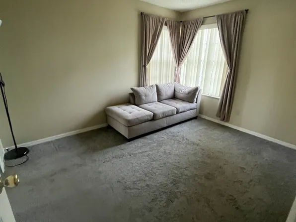 2727 N Poinciana Blvd APT 131, Kissimmee, FL 34746